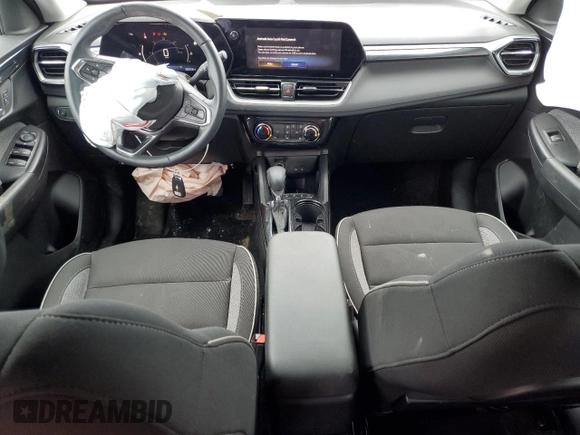 2024 Chevrolet TrailBlazer LT with VIN KL79MRSL9RB077343, listed as a Copart auction lot 43784025 with 20,632 mi miles and Non Repairable. Bid and sale history available at DreamBid. Image 8.