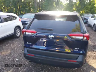 2025 Toyota RAV4 XLE Premium with VIN 2T3A1RFV8SW498844, listed as a IAAI auction lot 42517868 with 5,152 mi miles and . Bid and sale history available at DreamBid. Image 16.