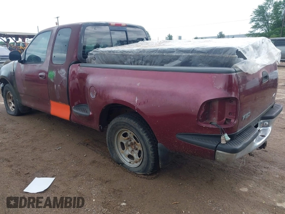 1998 Ford F-150 z VIN 1FTDX0766WKA08902, wystawiony jako IAAI lot #42095276 z przebiegiem 202 468 mil mil oraz . Historia ofert i sprzedaży dostępna na DreamBid. Obrazek 3.