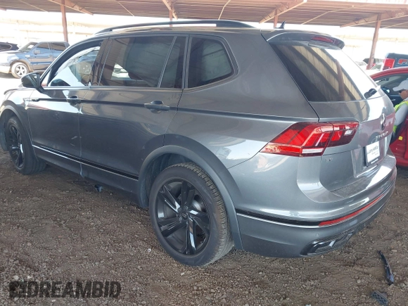 2024 Volkswagen Tiguan SE R-Line Black with VIN 3VVCB7AX4RM046261, listed as a IAAI auction lot 42327569 with 15,428 mi miles and . Bid and sale history available at DreamBid. Image 3.
