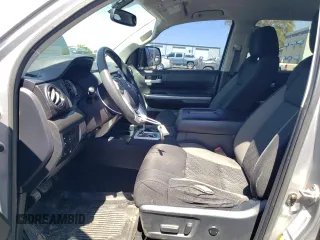 2017 Toyota Tundra 2WD SR5 with VIN 5TFEW5F15HX224868, listed as a Copart auction lot 71040654 with 117,822 mi miles and Salvage Title. Bid and sale history available at carsss.com. Image 7.