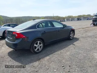 2012 Volvo S60 T5 z VIN YV1622FS4C2144565, wystawiony jako IAAI lot #42114176 z przebiegiem 143 788 mil mil oraz . Historia ofert i sprzedaży dostępna na DreamBid. Obrazek 4.