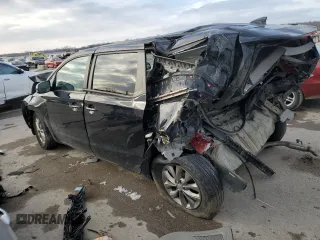 2020 Kia Sedona LX with VIN KNDMB5C11L6633749, listed as a Copart auction lot 82845404 with 105,964 mi miles and Salvage Title. Bid and sale history available at carsss.com. Image 2.