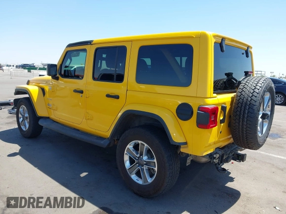 2018 Jeep Wrangler Unlimited Sahara z VIN 1C4HJXEN3JW306282, wystawiony jako IAAI lot #42302821 z przebiegiem 70 204 mil mil oraz . Historia ofert i sprzedaży dostępna na DreamBid. Obrazek 3.