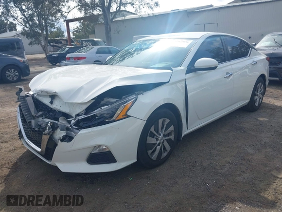 2020 Nissan Altima 2.5 S with VIN 1N4BL4BV3LC141251, listed as a IAAI auction lot 41922056 with 43,170 mi miles. Bid and sale history available at carsss.com. Image 17.