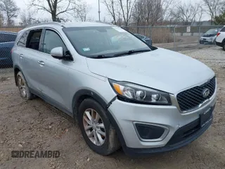 2018 Kia Sorento LX V6 with VIN 5XYPGDA54JG368009, listed as a IAAI auction lot 41986830 with 110,478 mi miles. Bid and sale history available at carsss.com. Image 1.