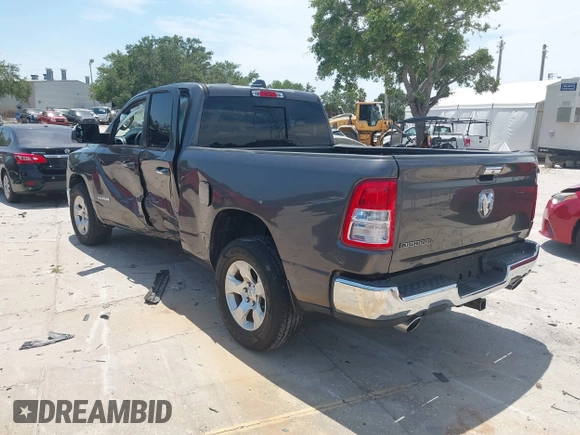 2020 Ram 1500 Big Horn с VIN 1C6RREBT2LN311820, выставлен на аукционе IAAI как лот 42372941 с пробегом 26 049 миль миль и . История ставок и продаж доступна на DreamBid. Изображение 3.