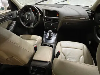 2013 Audi Q5 Premium with VIN WA1CFAFP1DA025697, listed as a Copart auction lot 51061445 with 175,534 mi miles and Clean Title. Bid and sale history available at carsss.com. Image 9.