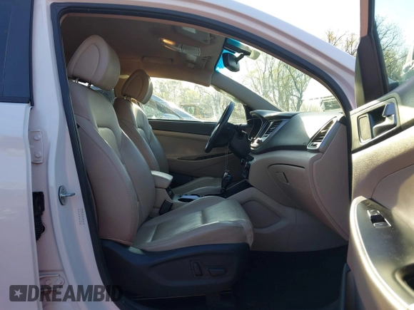 2016 Hyundai Tucson Limited with VIN KM8J33A29GU051038, listed as a IAAI auction lot 41995825 with 97,775 mi miles. Bid and sale history available at carsss.com. Image 5.