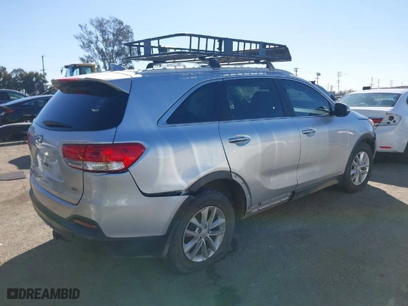 2017 Kia Sorento LX with VIN 5XYPGDA36HG235972, listed as a IAAI auction lot 41656427 with 129,623 mi miles. Bid and sale history available at carsss.com. Image 4.