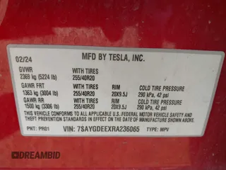 2024 Tesla Model Y Long Range z VIN 7SAYGDEEXRA236065, wystawiony jako IAAI lot #41834658 z przebiegiem 20 313 mil mil oraz . Historia ofert i sprzedaży dostępna na DreamBid. Obrazek 9.