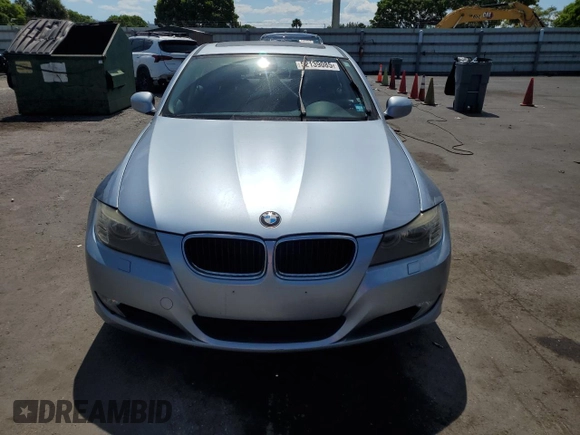 2010 BMW 3 Series 328i xDrive with VIN WBAPK5C51AA647206, listed as a Copart auction lot 52139085 with 115,883 mi miles and Salvage title. Bid and sale history available at DreamBid. Image 5.