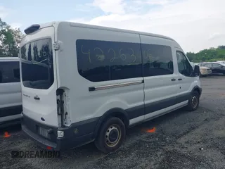 2018 Ford Transit Passenger XL with VIN 1FBAX2CMXJKB46104, listed as a IAAI auction lot 42263406 with Not provided miles and . Bid and sale history available at DreamBid. Image 4.