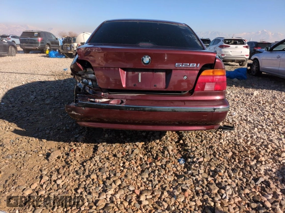 2000 BMW 5 Series 528iA with VIN WBADM634XYGU22333, listed as a Copart auction lot 42828925 with 182,510 mi miles and Salvage Title. Bid and sale history available at carsss.com. Image 6.