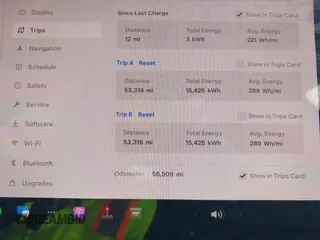 2022 Tesla Model 3 Long Range z VIN 5YJ3E1EB2NF203477, wystawiony jako IAAI lot #42037932 z przebiegiem 56 509 mil mil oraz . Historia ofert i sprzedaży dostępna na DreamBid. Obrazek 7.