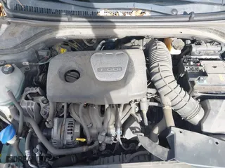 2018 Hyundai Elantra Sport with VIN KMHD04LB8JU561462, listed as a IAAI auction lot 40848718 with 107,618 mi miles. Bid and sale history available at carsss.com. Image 10.
