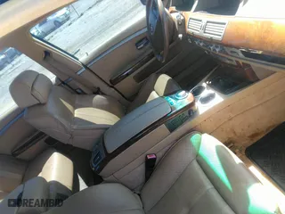 2006 BMW 7 Series 750Li with VIN WBAHN83566DT39225, listed as a IAAI auction lot 42034604 with 191,085 mi miles. Bid and sale history available at carsss.com. Image 5.