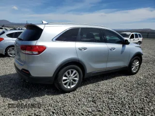 2017 Kia Sorento LX с VIN 5XYPGDA54HG293032, выставлен на аукционе Copart как лот 57272025 с пробегом 113 701 миль миль и Списание • Salvage title. История ставок и продаж доступна на DreamBid. Изображение 3.