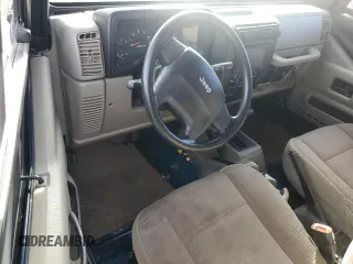 2005 Jeep Wrangler SE with VIN 1J4FA29S55P385703, listed as a Copart auction lot 81471004 with 131,065 mi miles and Salvage Title. Bid and sale history available at carsss.com. Image 8.