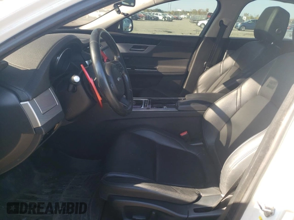 2017 Jaguar XF 35t Premium with VIN SAJBD4BVXHCY30154, listed as a Copart auction lot 76931694 with 95,207 mi miles and Clean Title. Bid and sale history available at carsss.com. Image 7.