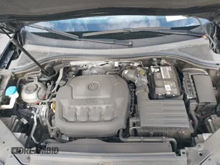 2022 Volkswagen Tiguan SE R-Line Black z VIN 3VVCB7AX6NM165794, wystawiony jako IAAI lot #42057380 z przebiegiem 25 700 mil mil oraz . Historia ofert i sprzedaży dostępna na DreamBid. Obrazek 10.
