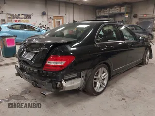 2014 Mercedes-Benz C-Class C 300 Sport with VIN WDDGF8AB0ER305650, listed as a IAAI auction lot 41175588 with 78,174 mi miles. Bid and sale history available at carsss.com. Image 4.