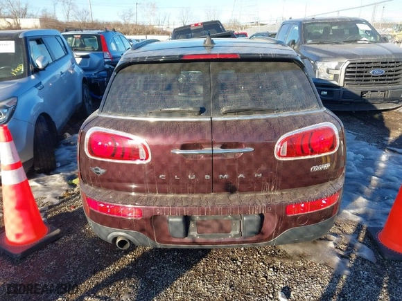 2016 MINI Cooper Clubman with VIN WMWLN5C50G2E29740, listed as a IAAI auction lot 41345976 with 67,124 mi miles. Bid and sale history available at carsss.com. Image 16.