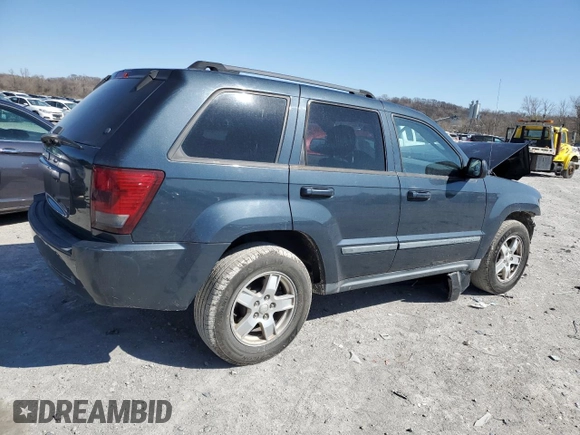 2007 Jeep Grand Cherokee Laredo with VIN 1J8GR48KX7C531824, listed as a Copart auction lot 49519015 with 175,453 mi miles and Salvage Title. Bid and sale history available at carsss.com. Image 3.