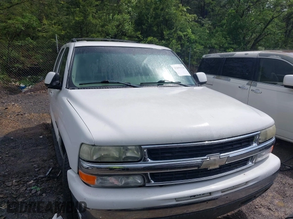 2003 Chevrolet Tahoe LT with VIN 1GNEC13Z03J150595, listed as a IAAI auction lot 42091129 with 247,732 mi miles. Bid and sale history available at carsss.com. Image 6.