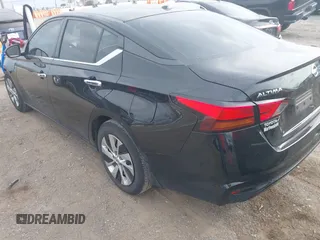 2020 Nissan Altima S with VIN 1N4BL4BV4LC116925, listed as a IAAI auction lot 41794322 with 134,133 mi miles and . Bid and sale history available at DreamBid. Image 3.