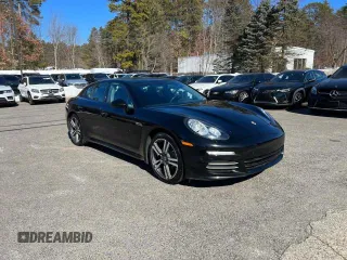 2014 Porsche Panamera z VIN WP0AA2A71EL010339, wystawiony jako Copart lot #53249195 z przebiegiem 94 880 mil mil oraz Czysty tytuł • Clean title. Historia ofert i sprzedaży dostępna na DreamBid. Obrazek 2.