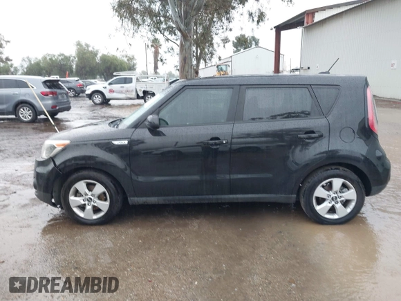 2018 Kia Soul with VIN KNDJN2A27J7549852, listed as a IAAI auction lot 41582249 with 90,527 mi miles. Bid and sale history available at carsss.com. Image 14.