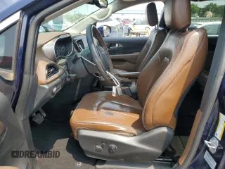 2017 Chrysler Pacifica Limited z VIN 2C4RC1GG8HR514994, wystawiony jako Copart lot #59932635 z przebiegiem 188 512 mil mil oraz Szkoda całkowita • Salvage title. Historia ofert i sprzedaży dostępna na DreamBid. Obrazek 7.