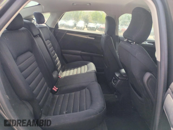 2015 Ford Fusion SE with VIN 3FA6P0H78FR265464, listed as a Copart auction lot 58766265 with 121,295 mi miles and Clean title. Bid and sale history available at DreamBid. Image 10.