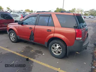 2003 Saturn VUE z VIN 5GZCZ63B43S834671, wystawiony jako IAAI lot #40642946 z przebiegiem 18 933 mil mil oraz . Historia ofert i sprzedaży dostępna na DreamBid. Obrazek 3.
