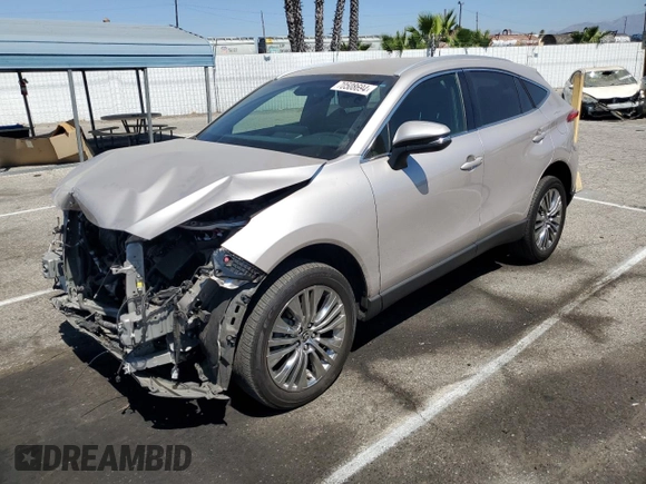 2022 Toyota Venza LE with VIN JTEAAAAH0NJ117778, listed as a Copart auction lot 70508694 with 31,492 mi miles and Salvage Title. Bid and sale history available at carsss.com. Image 1.