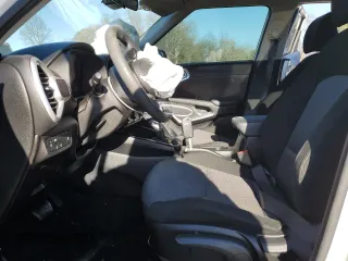 2022 Kia Soul LX with VIN KNDJ23AU3N7151995, listed as a Copart auction lot 86363844 with 61,488 mi miles and Salvage Title. Bid and sale history available at DreamBid. Image 7.