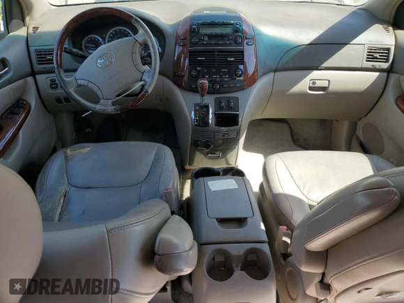 2004 Toyota Sienna XLE with VIN 5TDBA22C24S001405, listed as a Copart auction lot 56316385 with 293,077 mi miles and Clean Title. Bid and sale history available at DreamBid. Image 8.