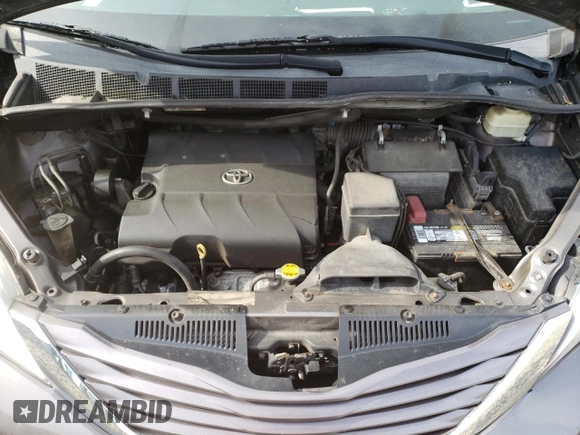 2016 Toyota Sienna LE AAS с VIN 5TDKK3DCXGS748822, выставлен на аукционе Copart как лот 56615505 с пробегом 128 191 миль миль и Списание • Salvage title. История ставок и продаж доступна на DreamBid. Изображение 12.