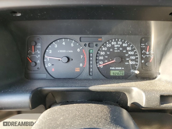 2000 Isuzu Trooper S with VIN JACDS58XXY7J11716, listed as a Copart auction lot 76685304 with 92,828 mi miles and Non Repairable. Bid and sale history available at carsss.com. Image 9.
