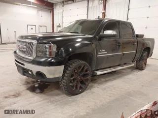 2011 GMC Sierra 1500 SLE with VIN 3GTP1VE08BG100816, listed as a IAAI auction lot 41768212 with 249,109 mi miles. Bid and sale history available at carsss.com. Image 17.