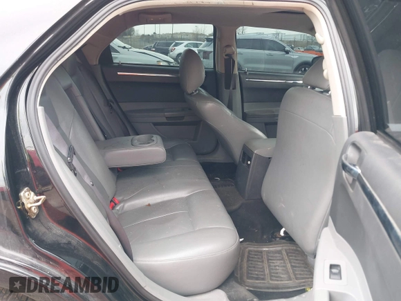 2005 Chrysler 300 Touring with VIN 2C3JA53G85H135564, listed as a IAAI auction lot 41822832 with 160,530 mi miles and . Bid and sale history available at DreamBid. Image 8.