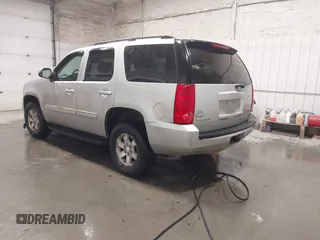 2011 GMC Yukon SLE with VIN 1GKS2AE01BR233860, listed as a IAAI auction lot 41838392 with 226,611 mi miles. Bid and sale history available at carsss.com. Image 3.