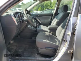 2006 Toyota Matrix STD z VIN 2T1KR32E06C593401, wystawiony jako Copart lot #65710215 z przebiegiem 234 522 mil mil oraz Nie do naprawy • Non repairable. Historia ofert i sprzedaży dostępna na DreamBid. Obrazek 7.