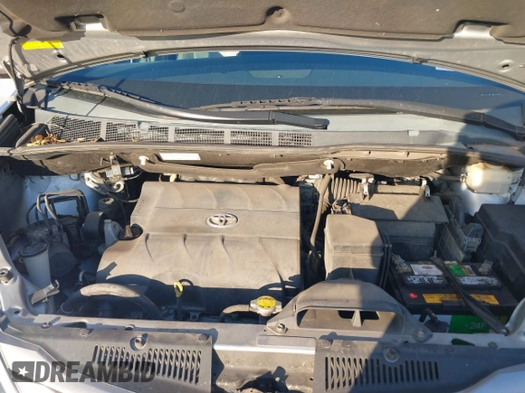 2015 Toyota Sienna XLE with VIN 5TDYK3DC9FS610925, listed as a IAAI auction lot 42022267 with 153,997 mi miles. Bid and sale history available at carsss.com. Image 10.