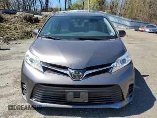 2019 Toyota Sienna LE Auto Access Seat with VIN 5TDKZ3DC5KS008521, listed as a Copart auction lot 53512695 with 147,488 mi miles and Salvage title. Bid and sale history available at DreamBid. Image 5.