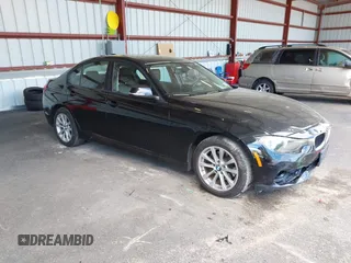 2017 BMW 3 Series 320i xDrive с VIN WBA8A3C3XHA067134, выставлен на аукционе IAAI как лот 42276211 с пробегом 81 338 миль миль и . История ставок и продаж доступна на DreamBid. Изображение 1.