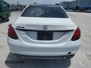 2015 Mercedes-Benz C 300 Luxury with VIN 55SWF4KB8FU050703, listed as a Copart auction lot 65587985 with 61,346 mi miles and Clean title. Bid and sale history available at DreamBid. Image 6.