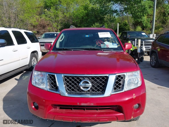 2011 Nissan Pathfinder SV with VIN 5N1AR1NNXBC621361, listed as a IAAI auction lot 41960768 with 194,620 mi miles. Bid and sale history available at carsss.com. Image 6.