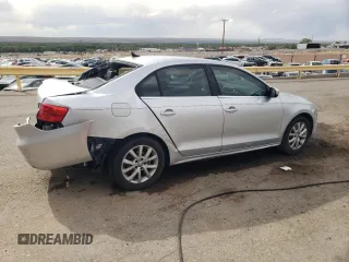 2014 Volkswagen Jetta SE with VIN 3VWD07AJ4EM427734, listed as a Copart auction lot 55093165 with 117,260 mi miles and Salvage title. Bid and sale history available at DreamBid. Image 3.